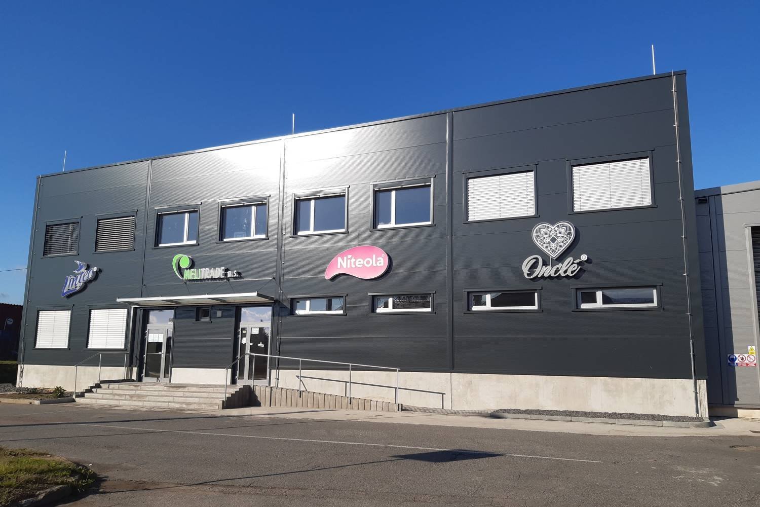 NAVŠTIVTE NAŠI FIREMNÍ PRODEJNU V LANŠKROUNĚ